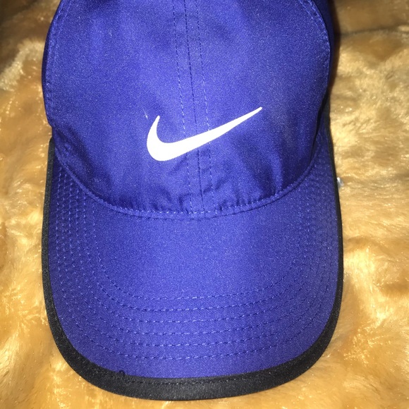 royal blue nike cap